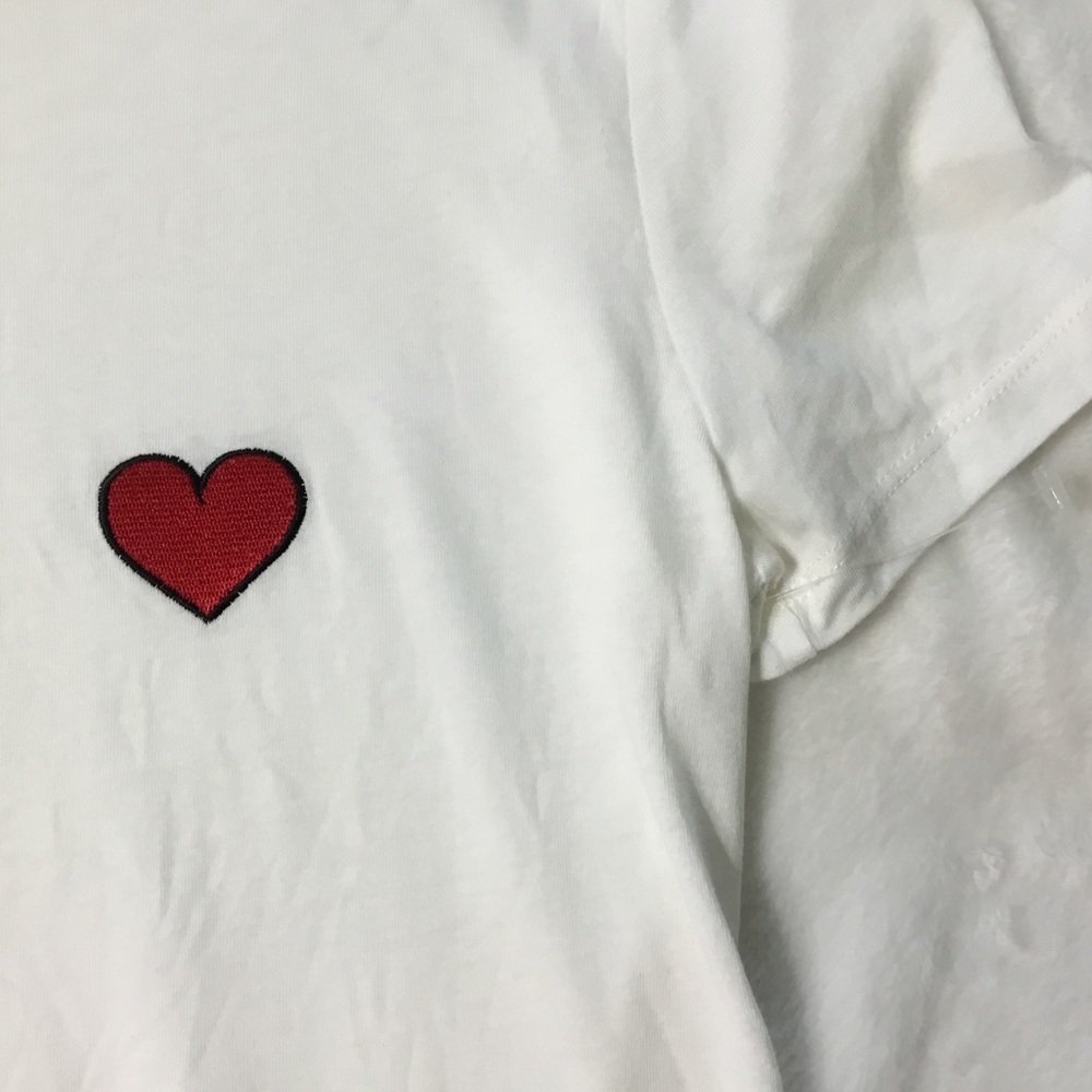 Carbon Copy Tee w/Heart NWOT - Picture 2 of 8